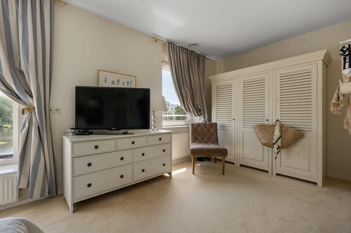 Photo 22 of Paardenakker 25