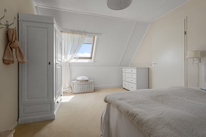 Photo 34 of Paardenakker 25