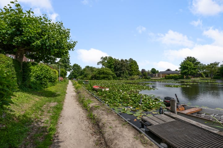 Photo 48 of Paardenakker 25