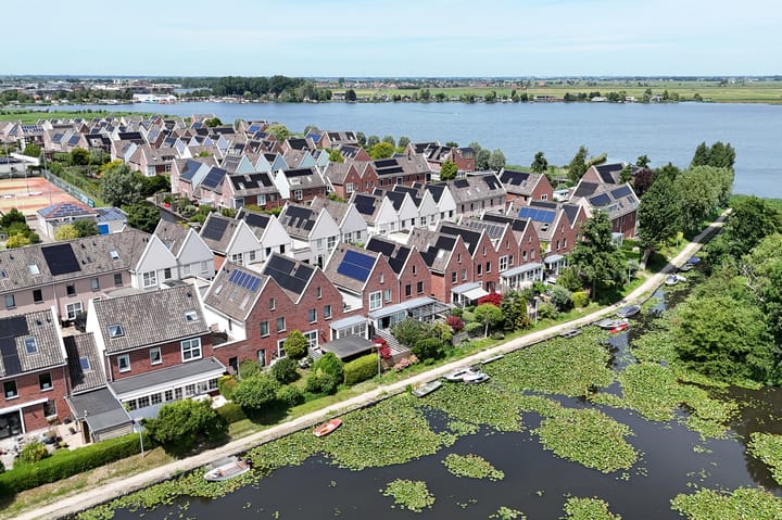 Photo 52 of Paardenakker 25