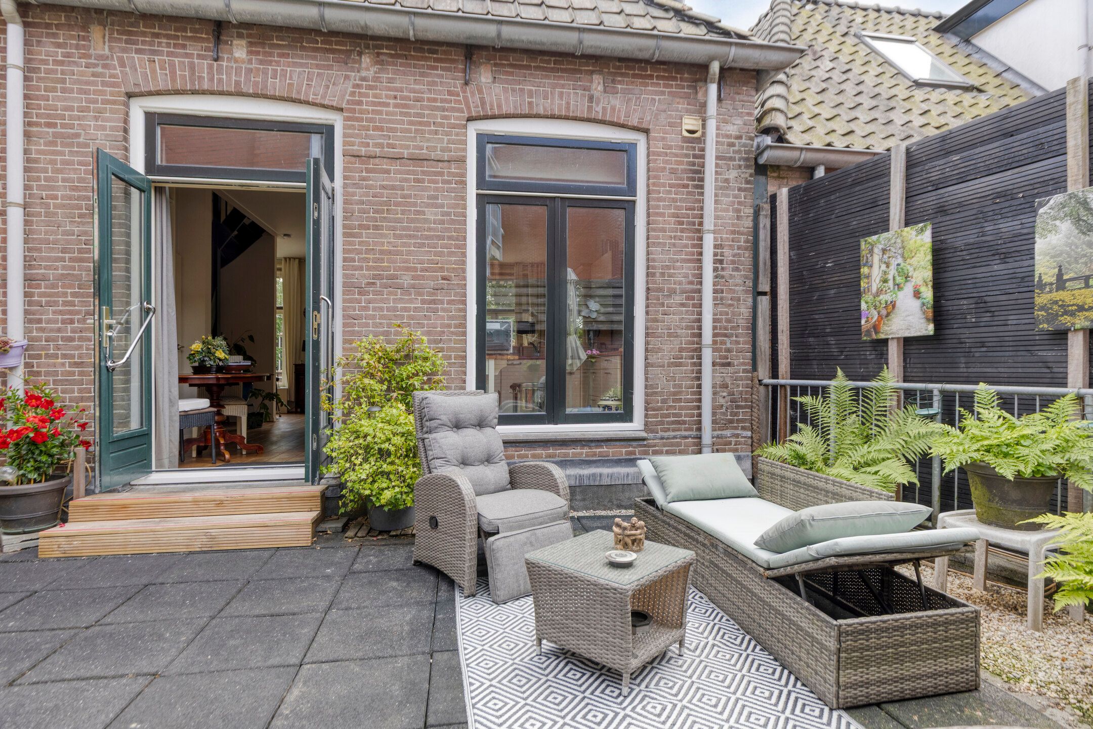 Buying a house in The Netherlands., Julianastraat 73