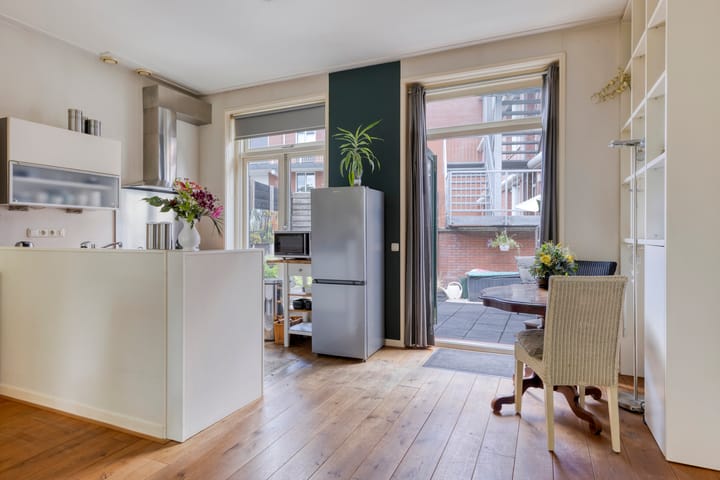 Foto 12 van Julianastraat 73