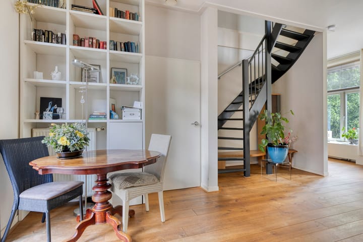 Foto 16 van Julianastraat 73