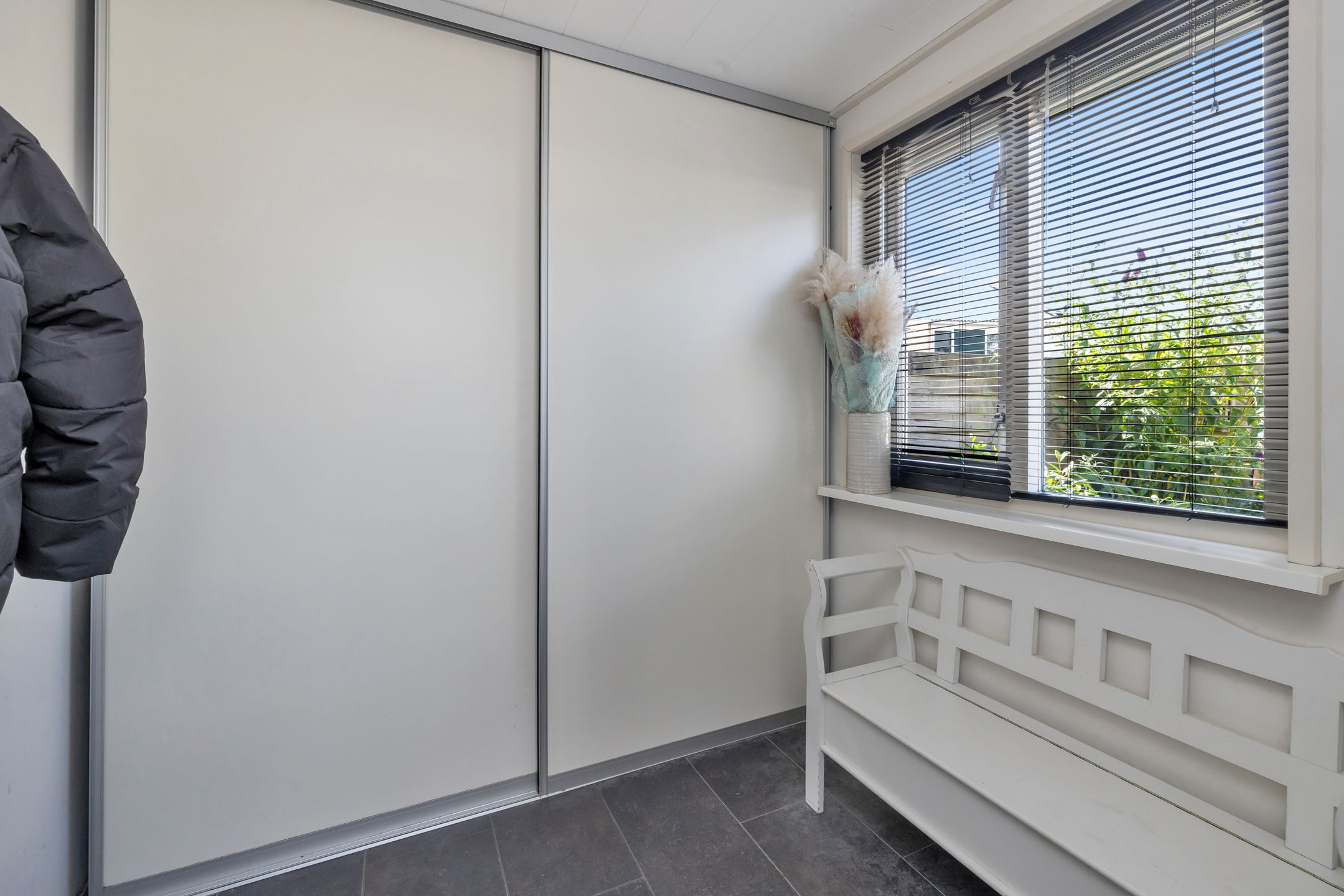 Photo 12 of Julianastraat 65