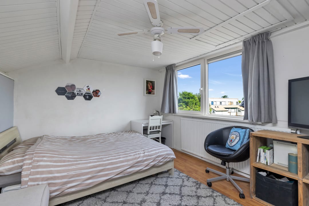 Photo 23 of Julianastraat 65