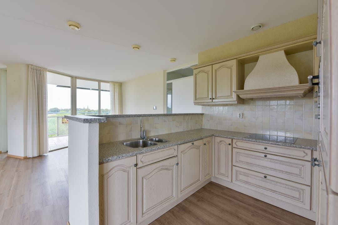 Photo 11 of Frederik Hendrikstraat 48