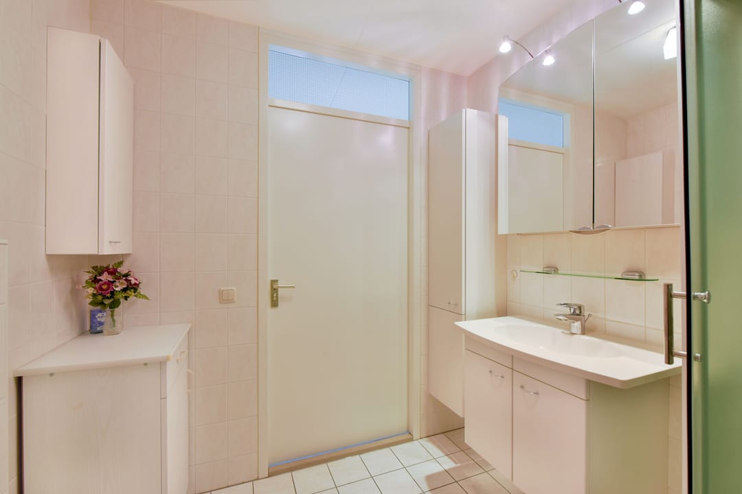 Photo 17 of Frederik Hendrikstraat 48