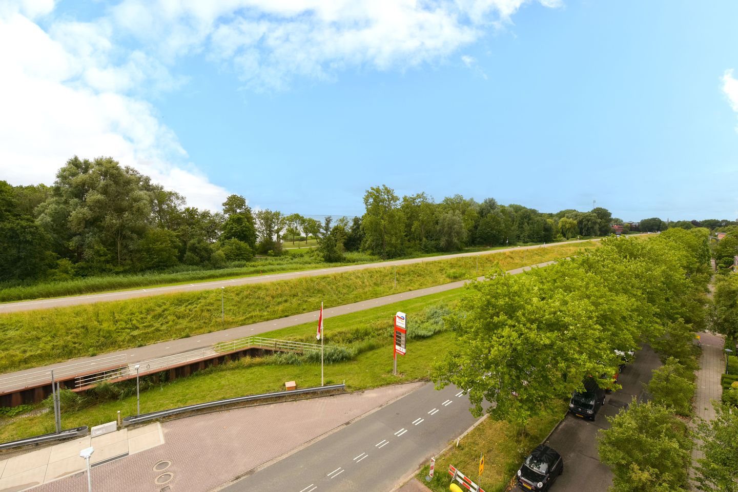 Photo 20 of Frederik Hendrikstraat 48