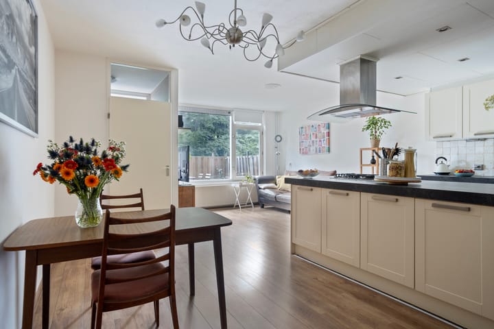 Foto 1 van Roserije 71-A