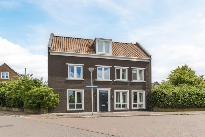 Foto 6 van Gerrit Achterberglaan 2