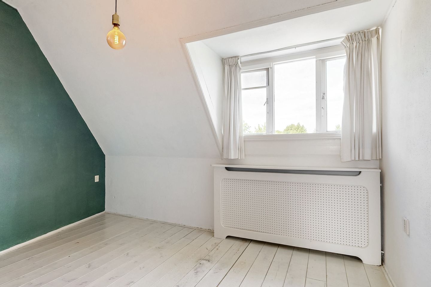 Foto 4 van Van der Waalsstraat 1