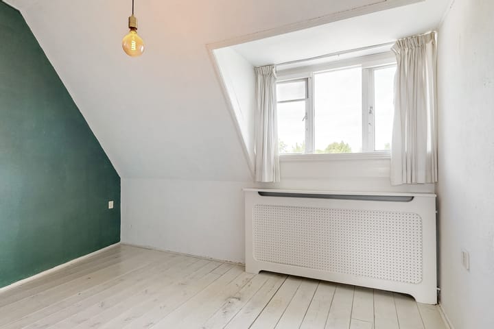 Foto 4 van Van der Waalsstraat 1