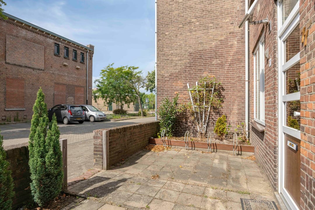 Photo 22 of Koestraat 77