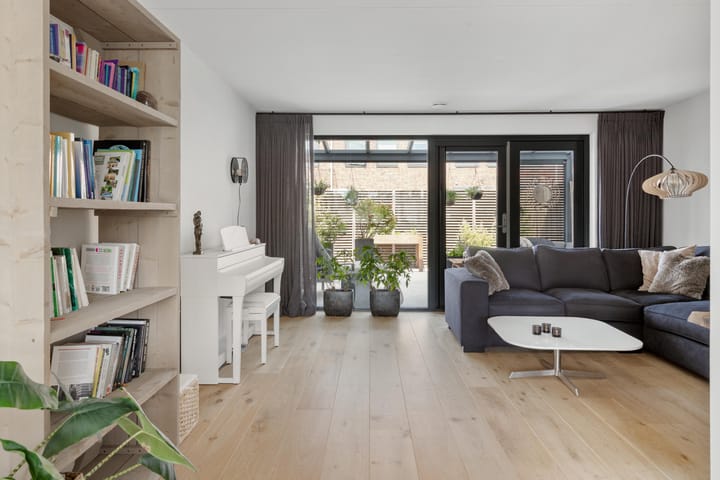 Foto 23 van Willem Hedastraat 181