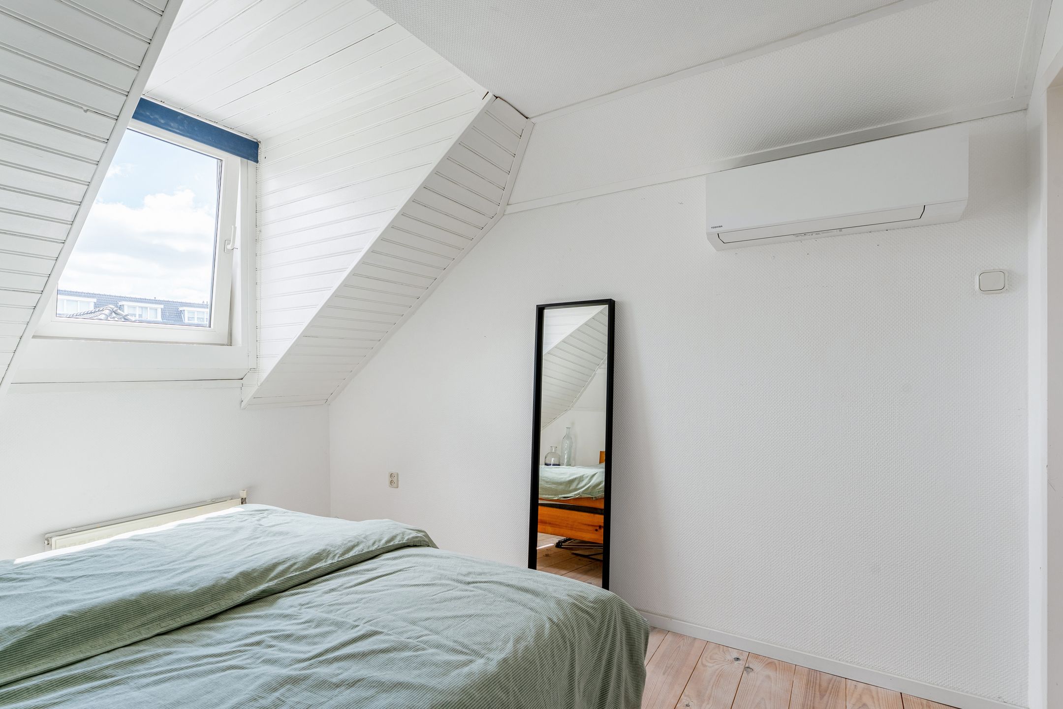 Foto 27 van 1e Pijnackerstraat 135-B