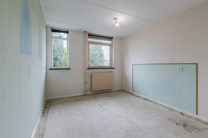 Photo 12 of Schrassertstraat 38