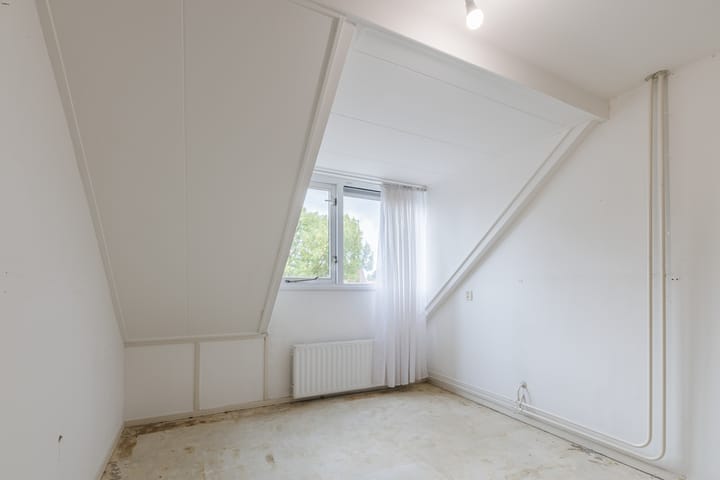 Photo 17 of Schrassertstraat 38