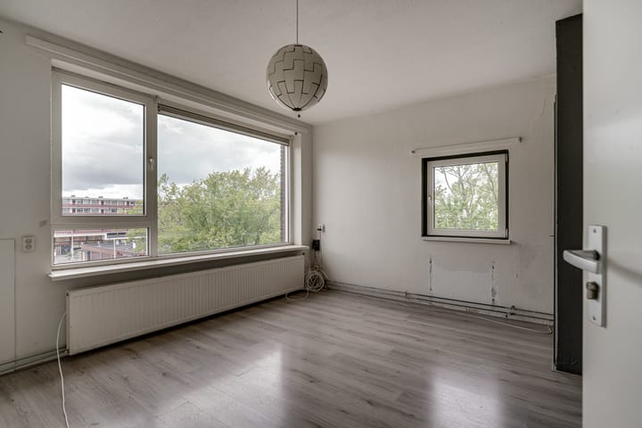 Photo 2 of Lange Wal 28-4