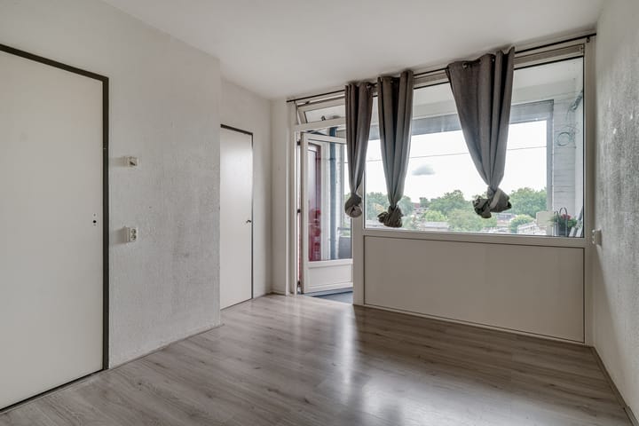 Photo 3 of Lange Wal 28-4