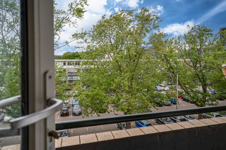 Photo 6 of Lange Wal 28-4