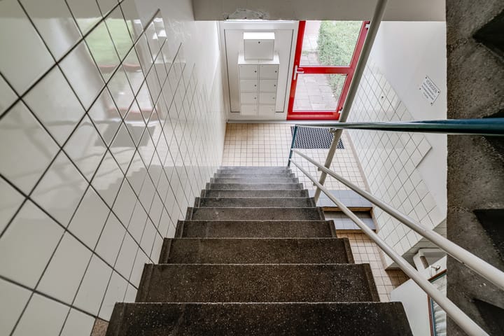 Photo 12 of Lange Wal 28-4