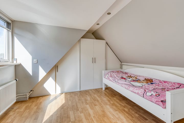 Photo 23 of Garnalenstraat 6