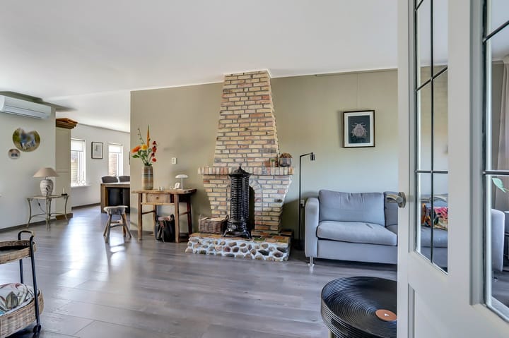 Foto 9 van Scharnebuursterweg 11