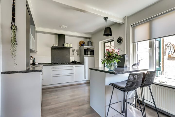 Foto 12 van Scharnebuursterweg 11