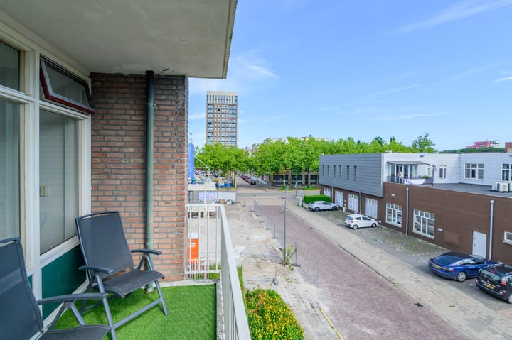 Photo 30 of Coehoorn van Scheltingaweg 52