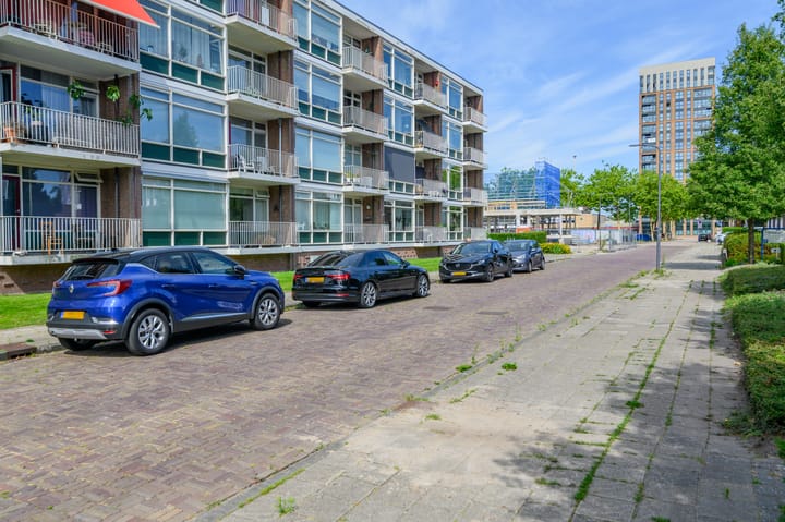 Photo 36 of Coehoorn van Scheltingaweg 52