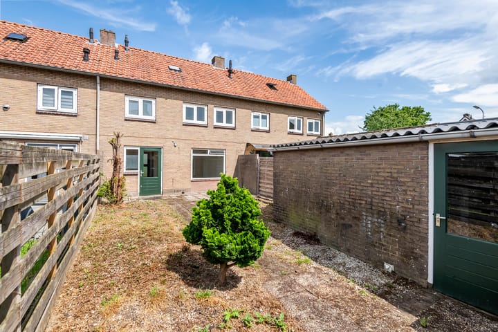 Photo 9 of Buitenweg 26