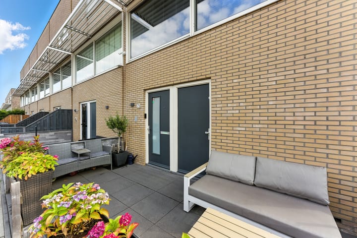 Foto 37 van Digna Johannaweg 75