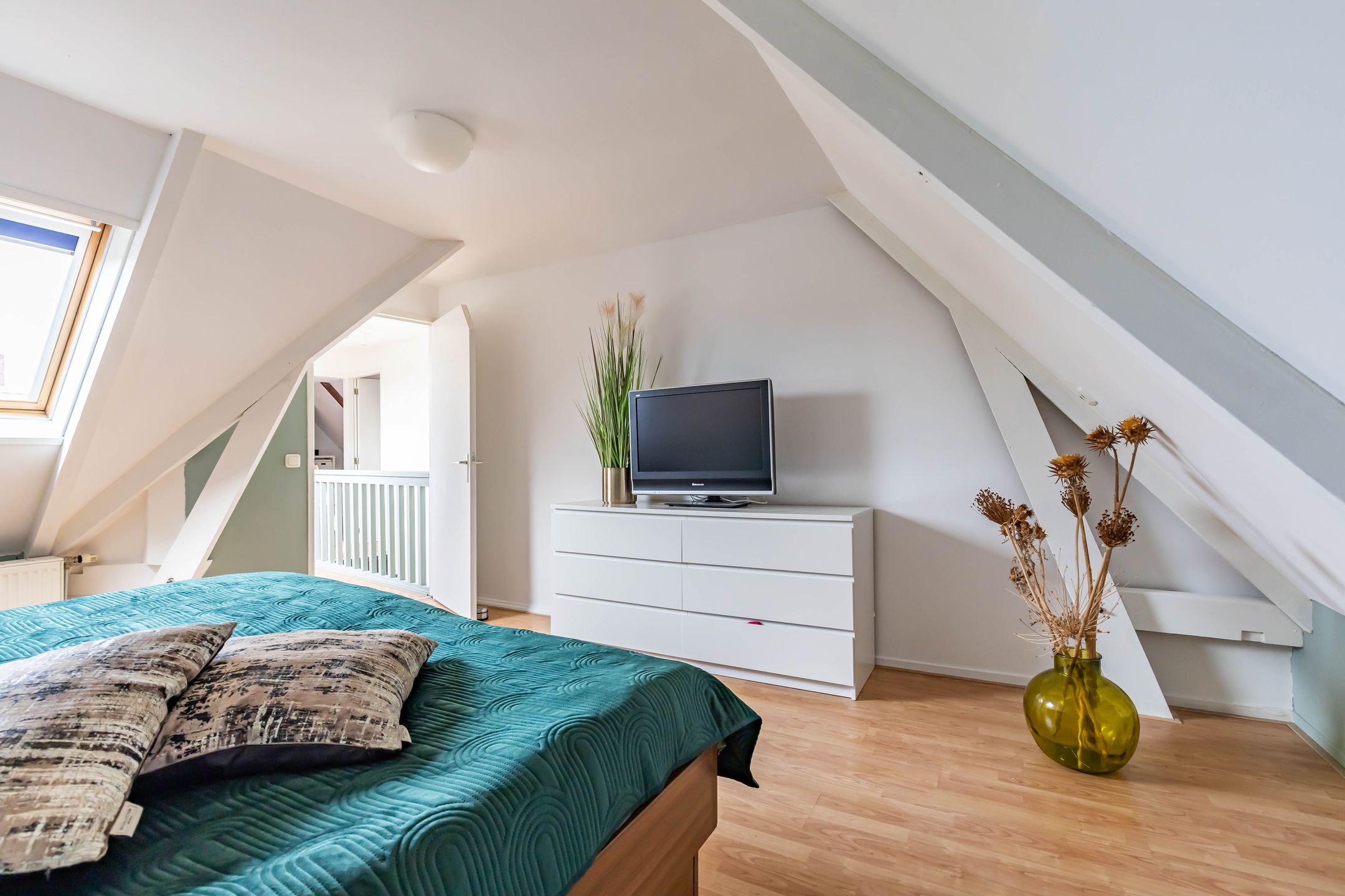 Foto 30 van Van Royenlaan 46-B