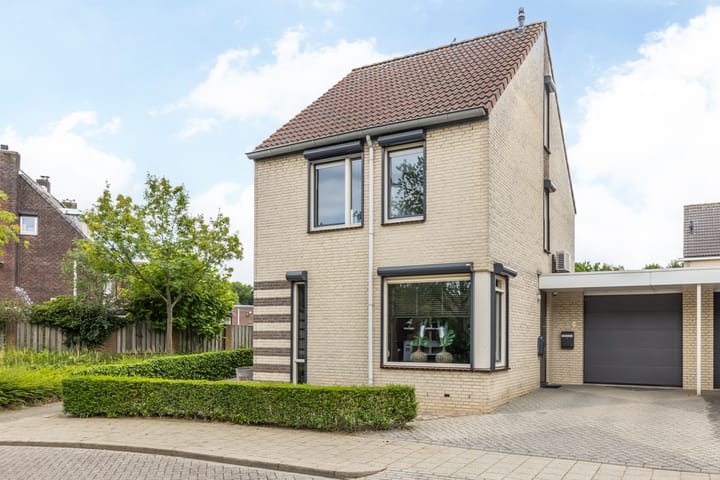 Foto 2 van Aquamarijnhof 42