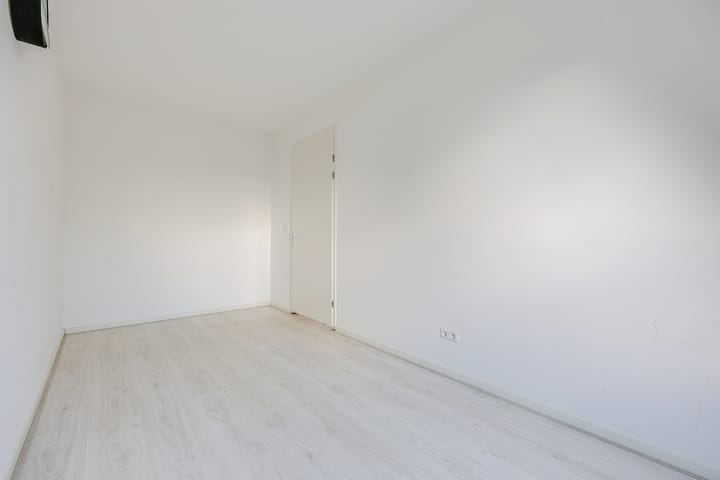 Foto 15 van Jan van Gentstraat 126-B