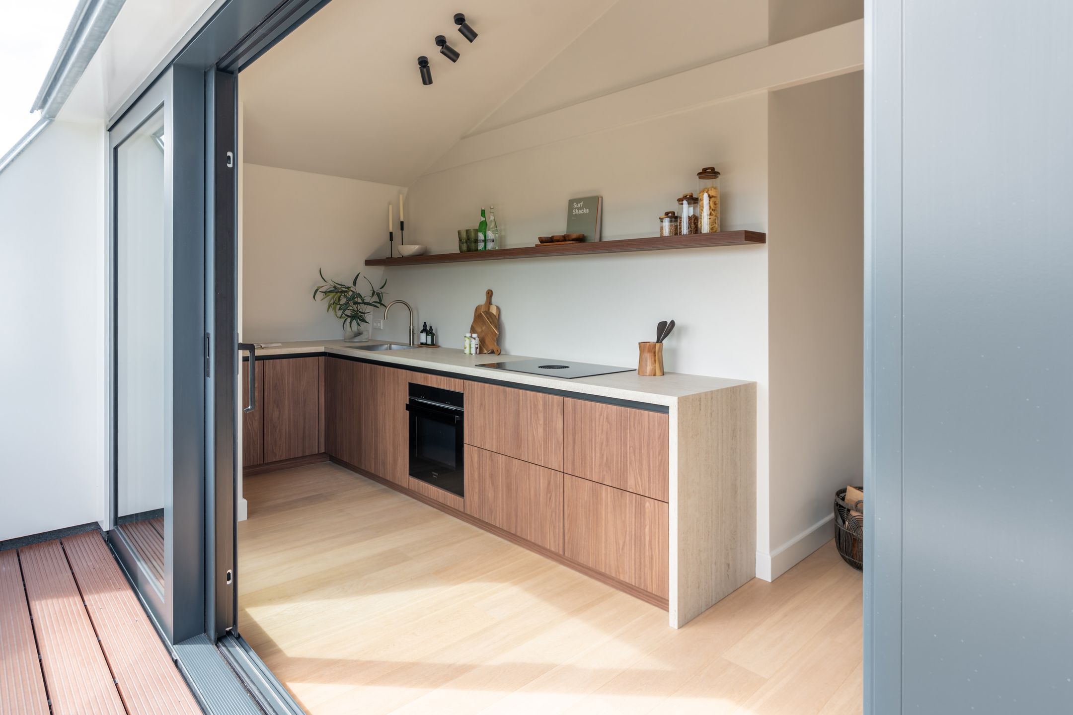 Foto 9 van Raamweg 2-E