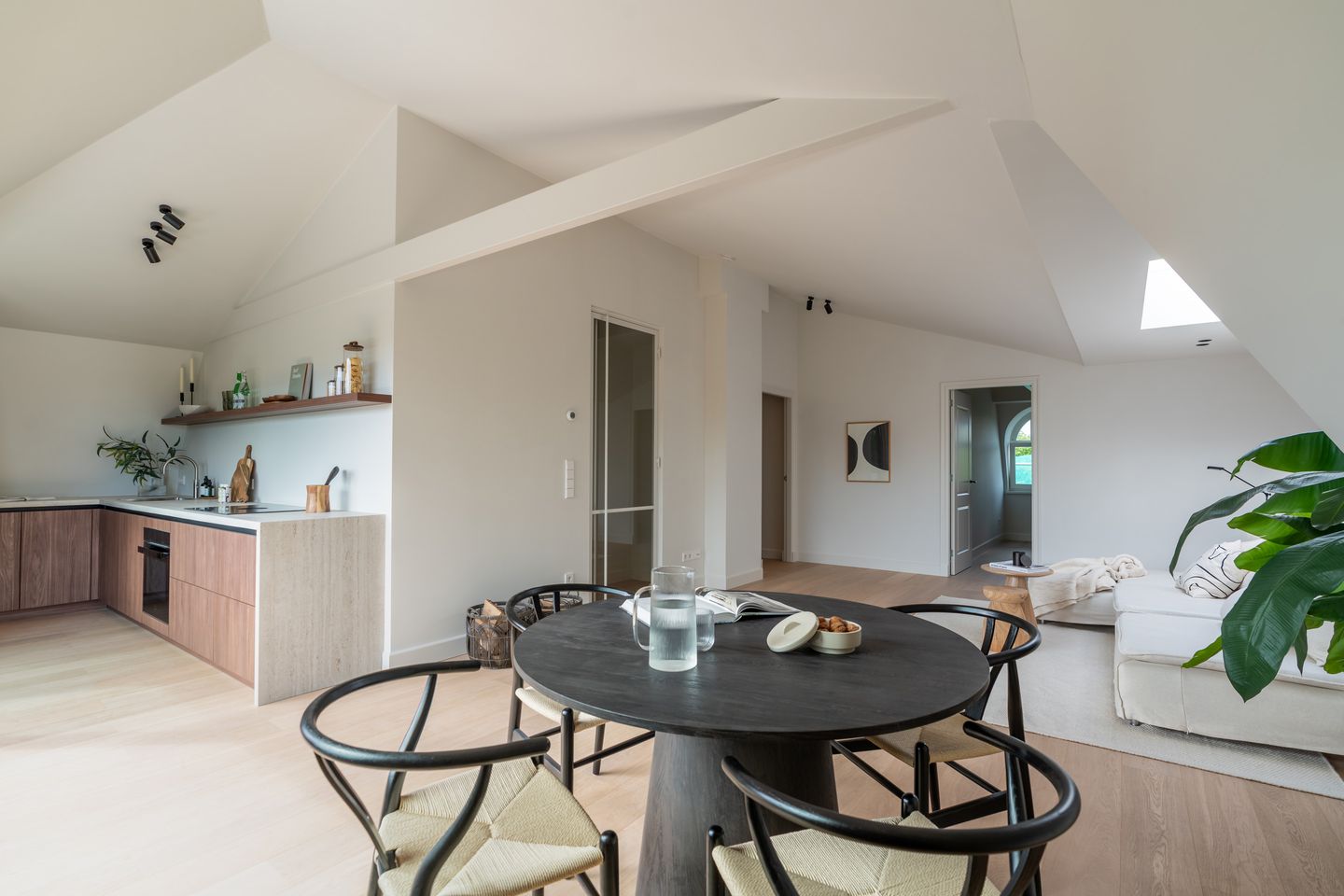 Foto 10 van Raamweg 2-E