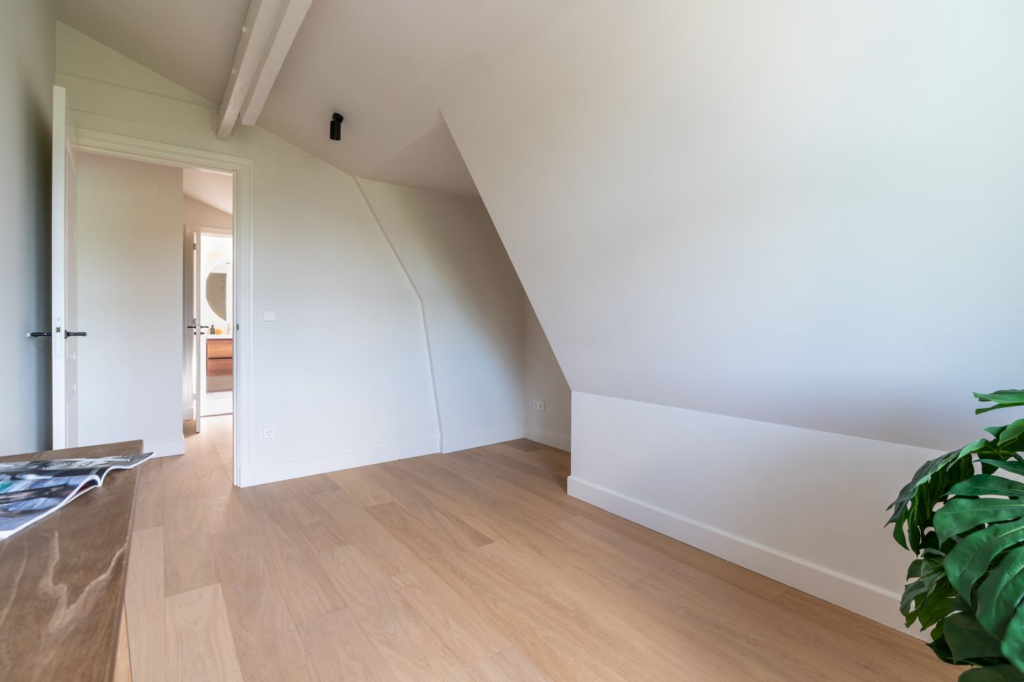 Foto 25 van Raamweg 2-E