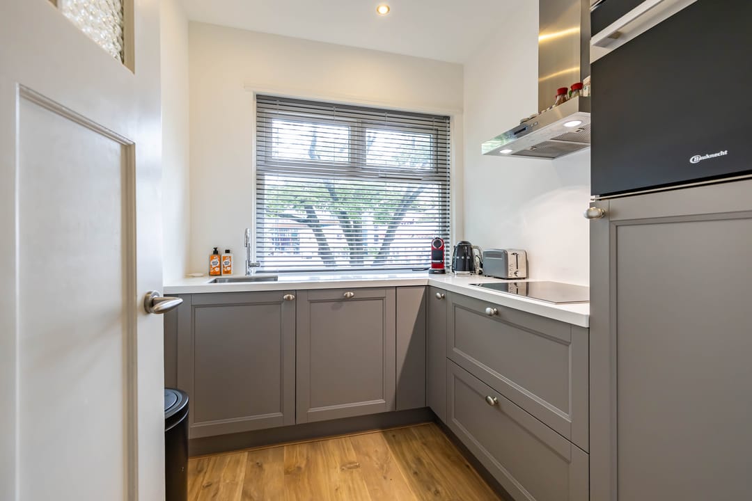 Foto 8 van Petrus Campersingel 129-A