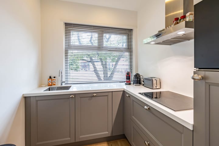 Foto 9 van Petrus Campersingel 129-A