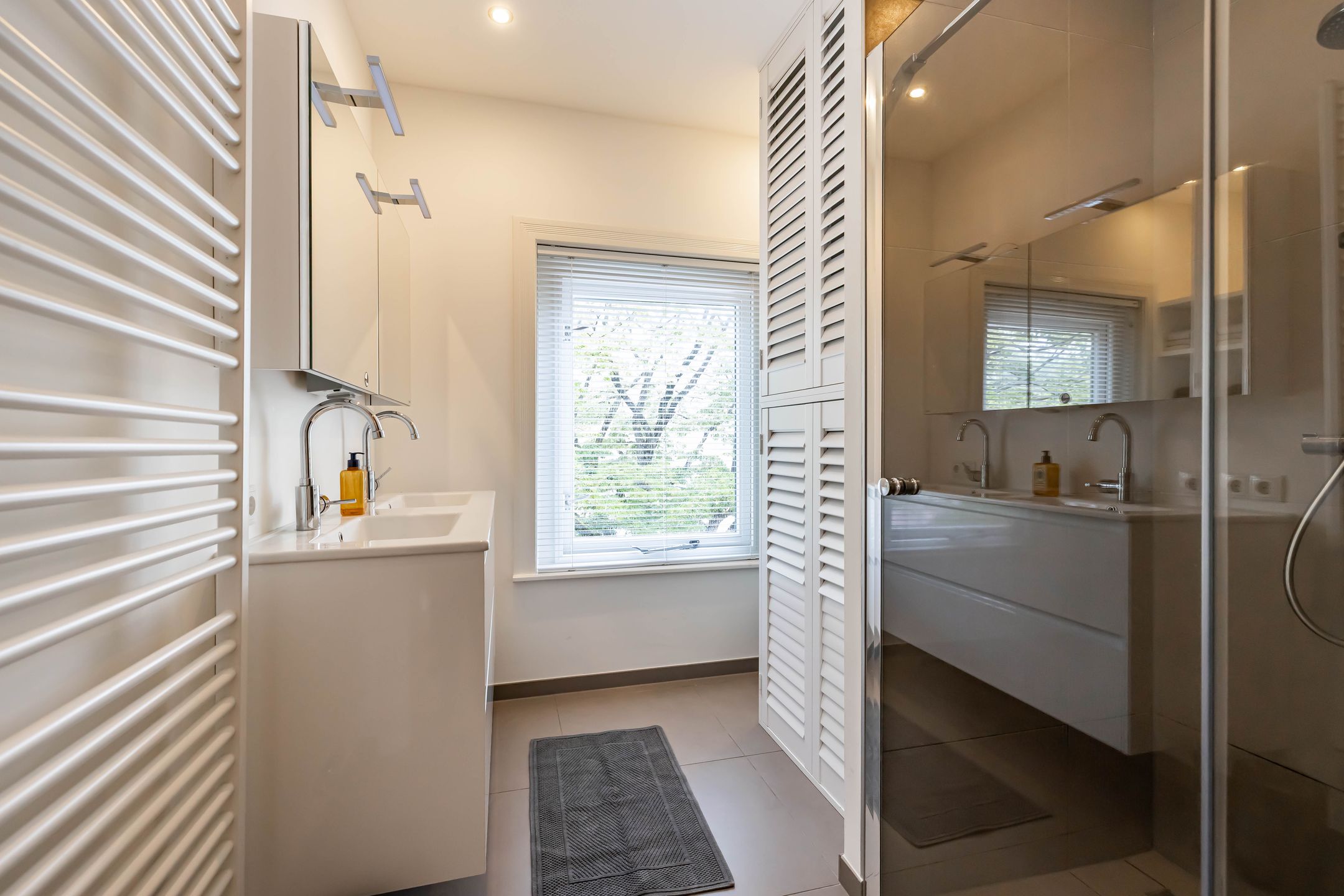 Foto 33 van Petrus Campersingel 129-A