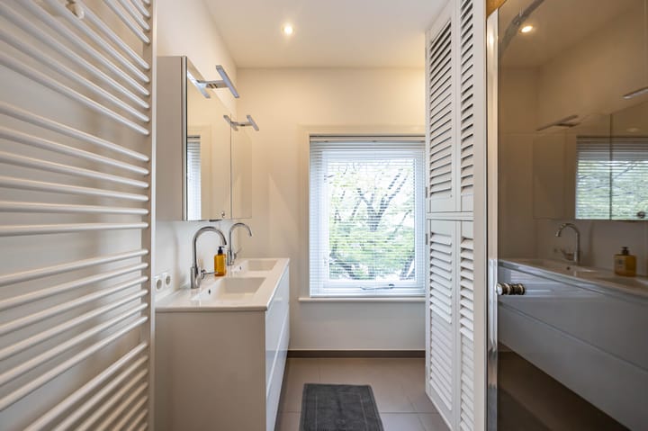 Foto 34 van Petrus Campersingel 129-A