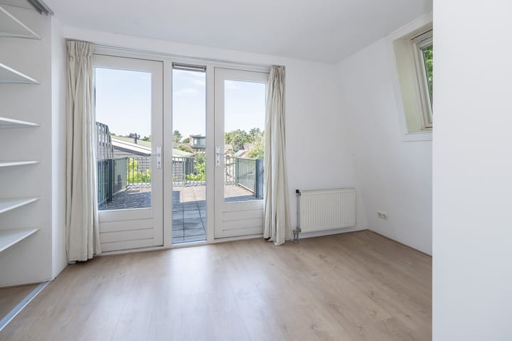 Foto 15 van van Heemstrastraat 12-A