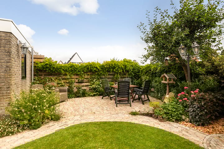 Foto 28 van drs. S. van Tuinenleane 28