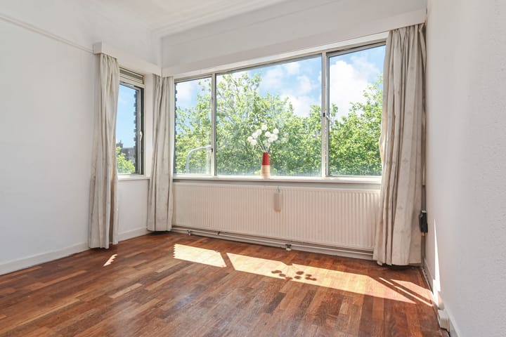 Foto 8 van Juliana van Stolberglaan 338