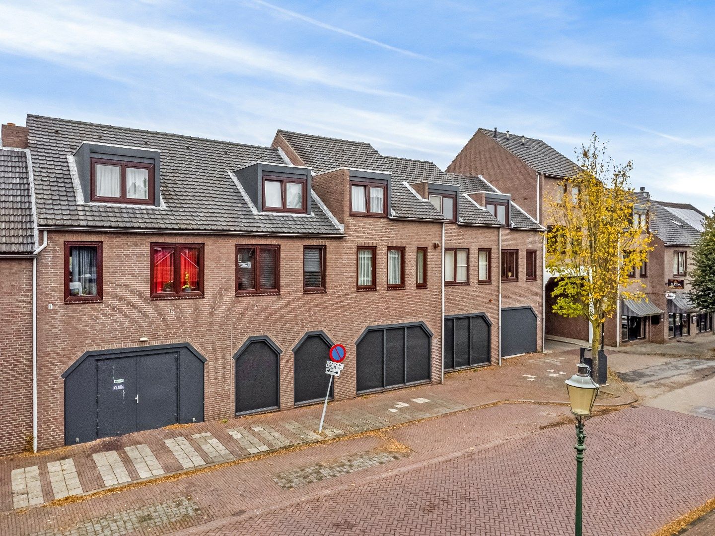 View photo 1 of Dorpstraat 69