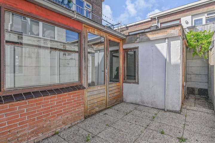 Foto 44 van Burgemeester Waldeckstraat 1