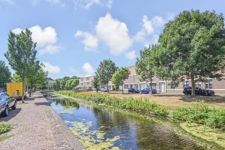 Foto 46 van Burgemeester Waldeckstraat 1