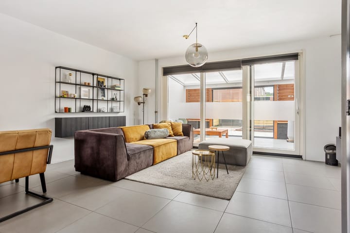 Foto 2 van Dominee Janzoniusstraat 19