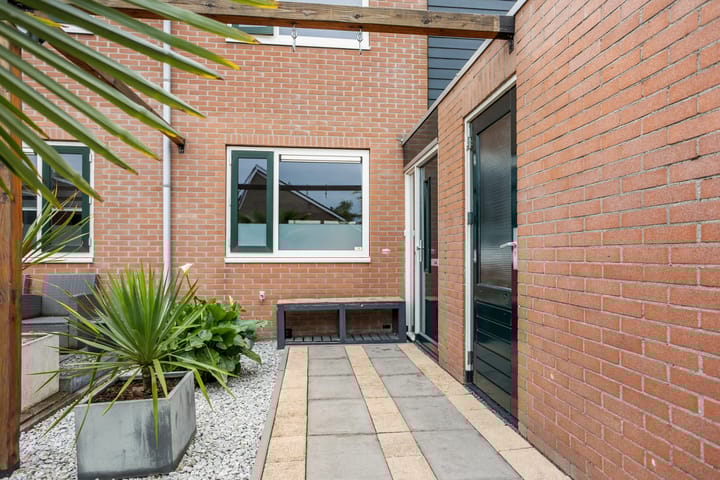 Foto 4 van Dominee Janzoniusstraat 19